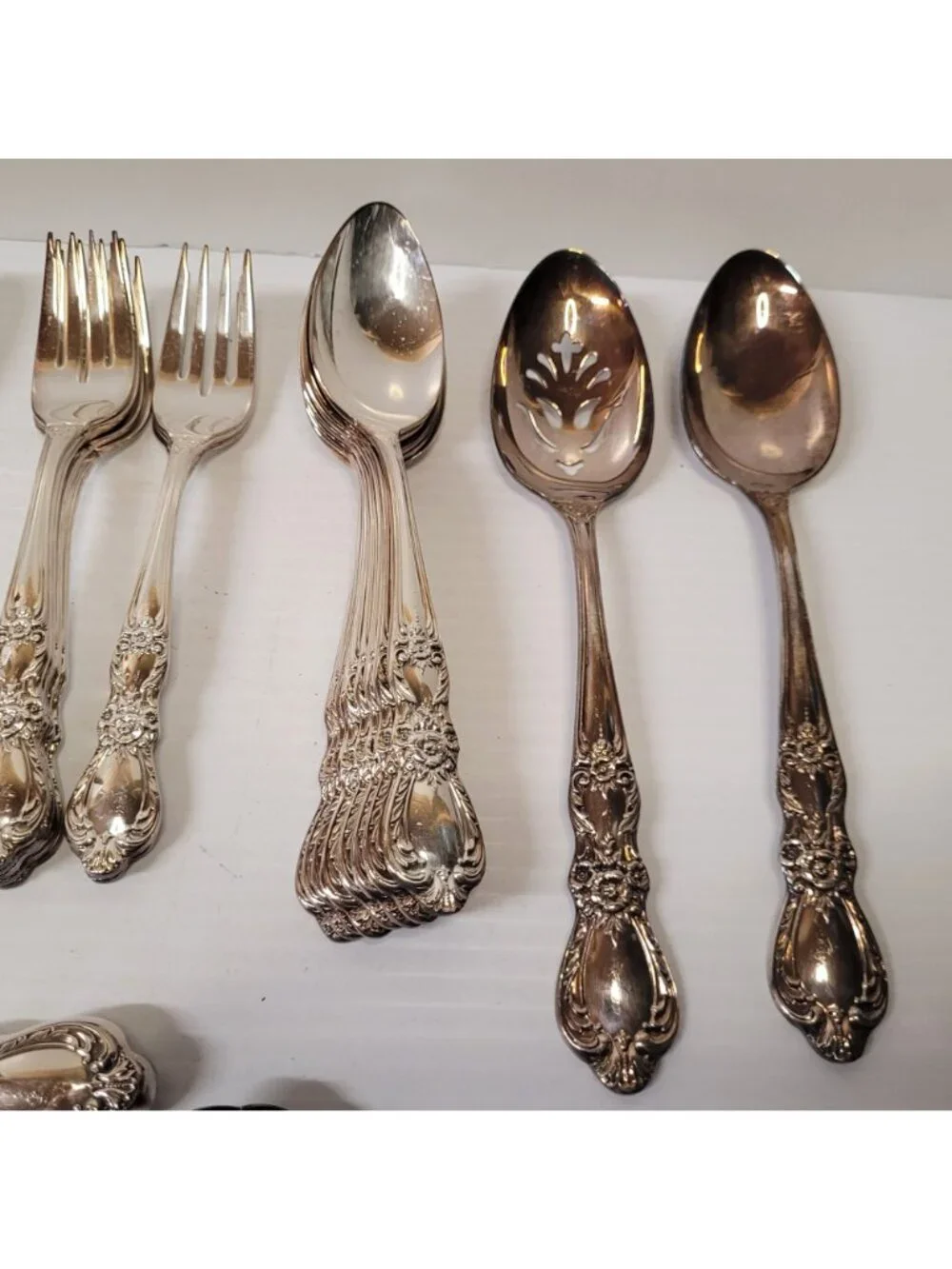 1847 Rogers Bros Heritage Silver Plate Flatware 54 Pc Tarnish International